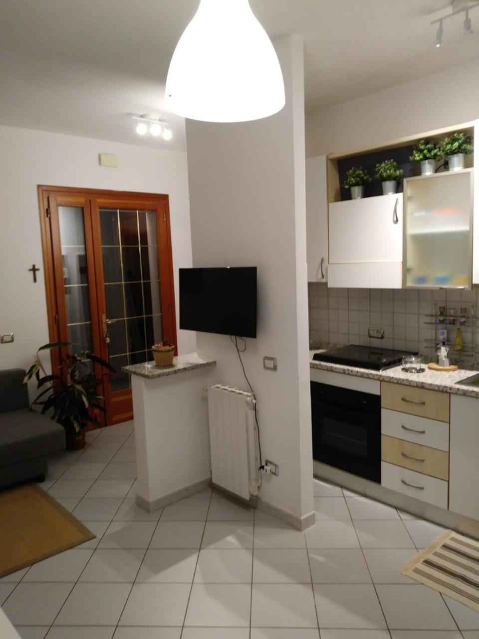 Angy House Apartment Iolanda di Savoia Ngoại thất bức ảnh